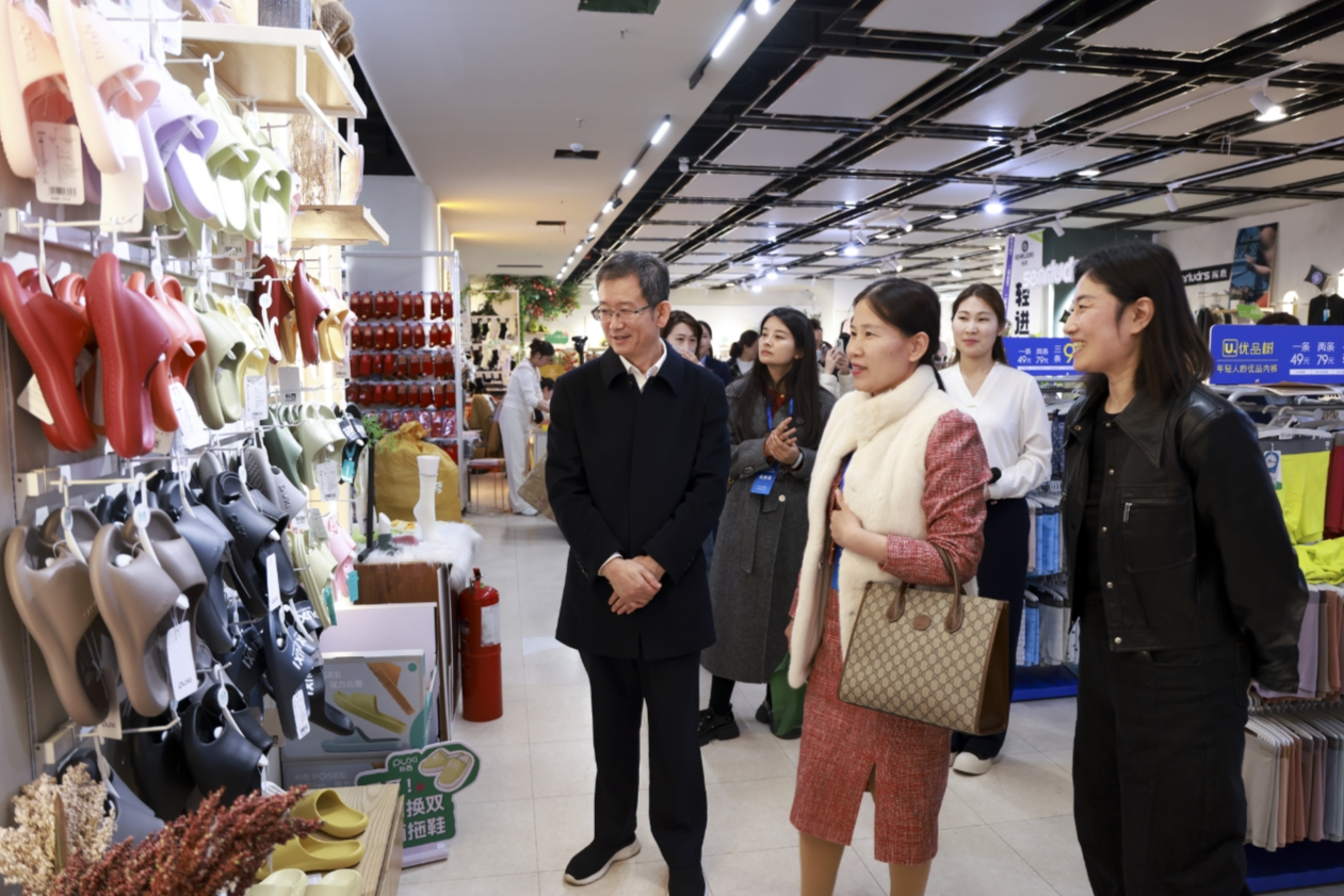 百家旅行社 百家媒體進(jìn)商城活動(dòng)在臨沂舉行